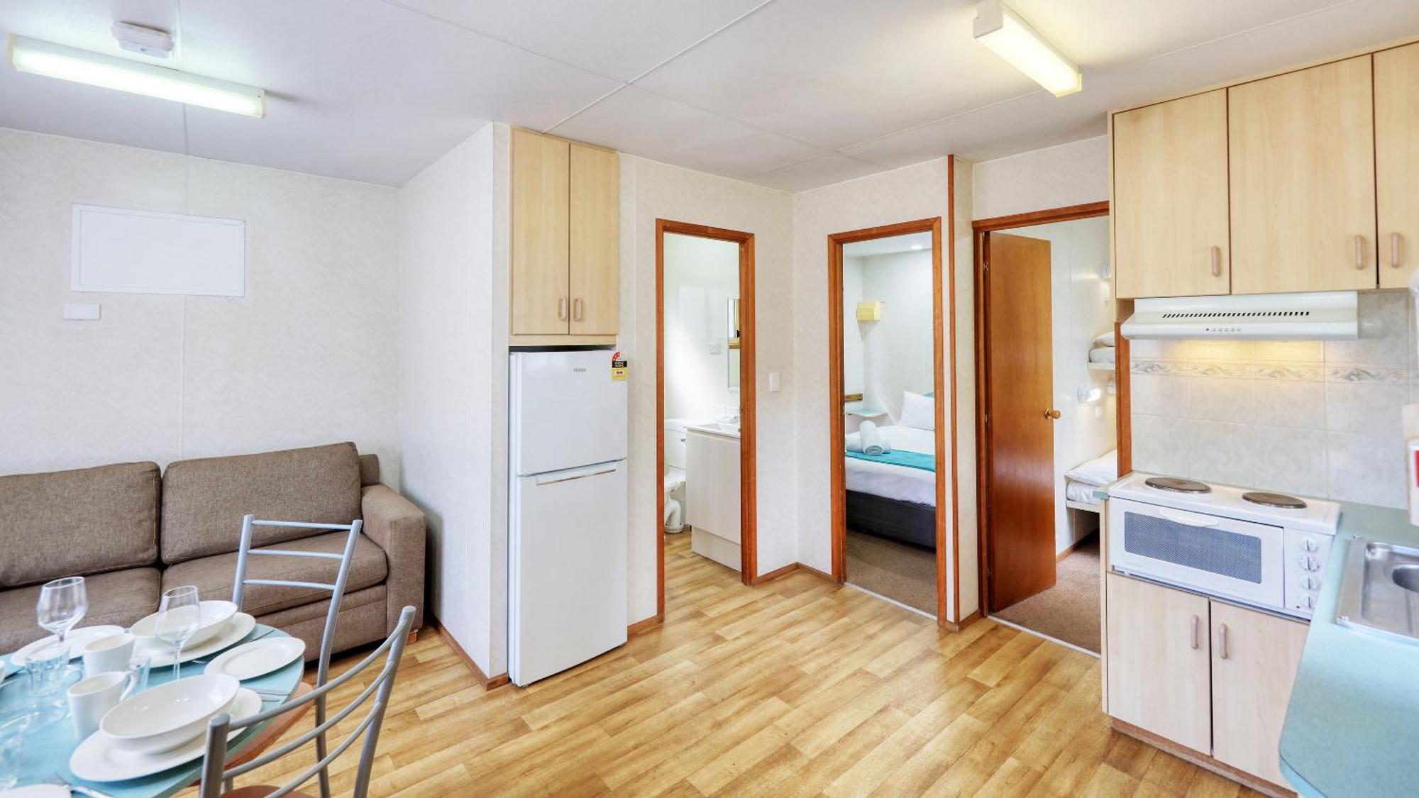 Deniliquin Riverside Caravan Park Экстерьер фото