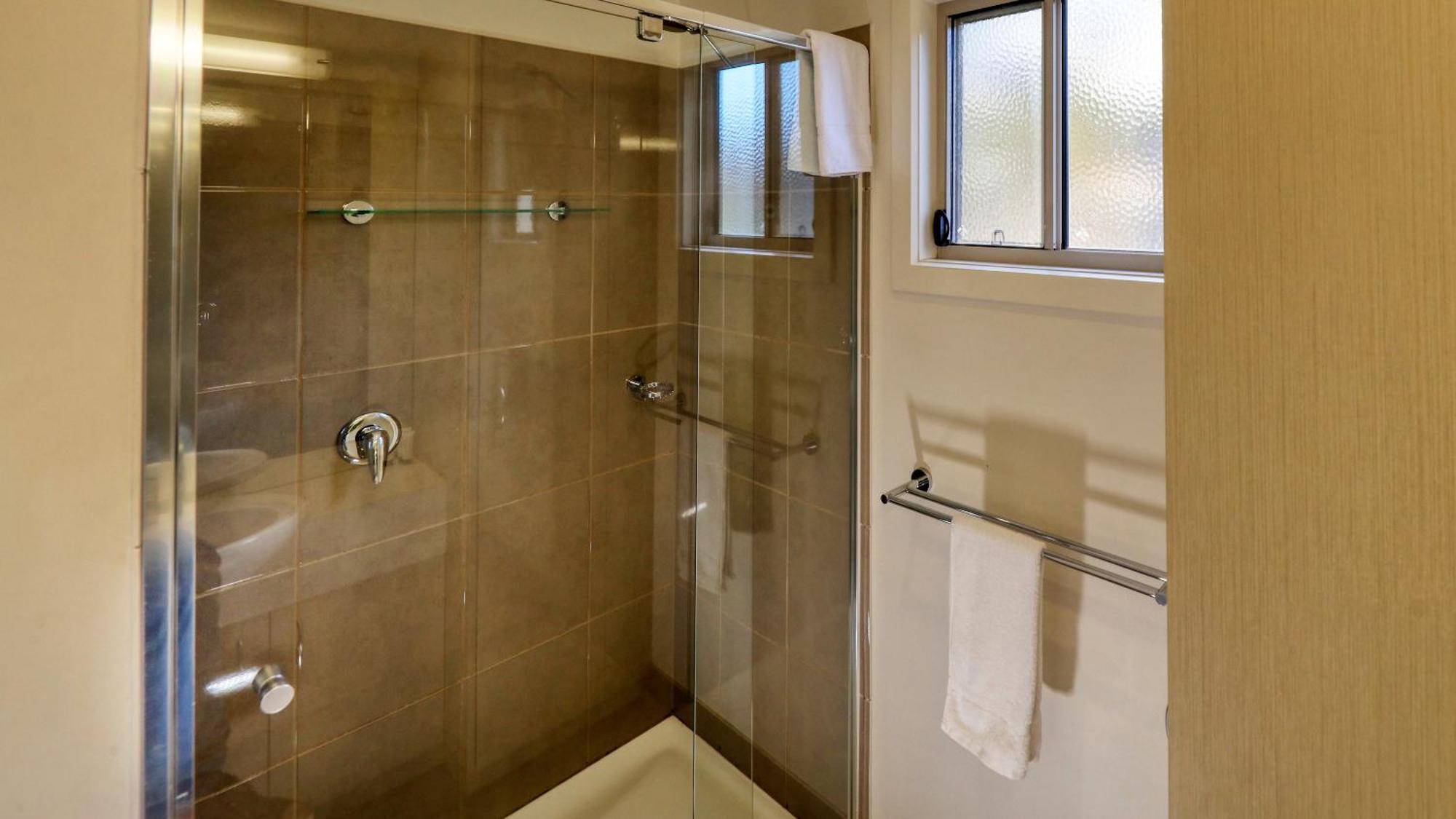 Deniliquin Riverside Caravan Park Экстерьер фото