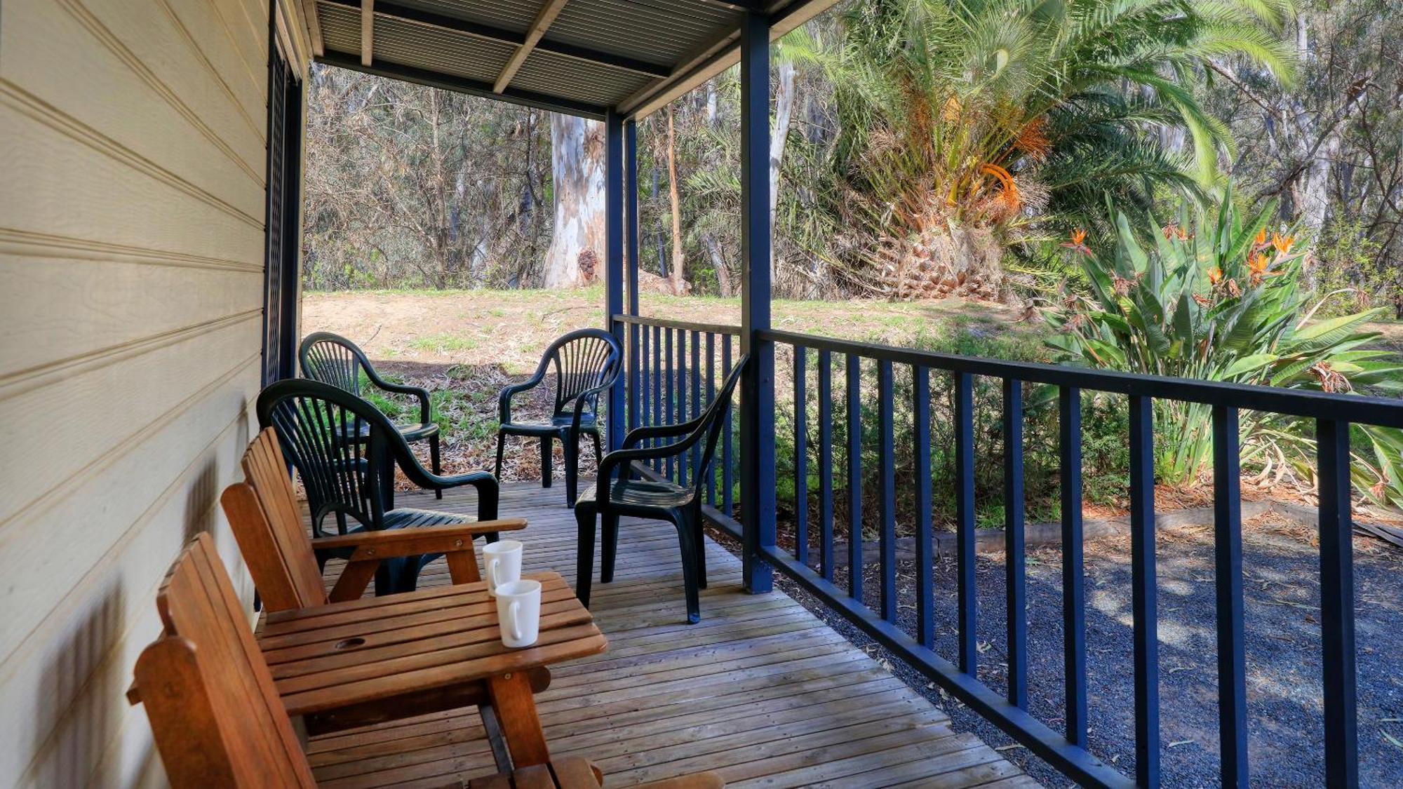 Deniliquin Riverside Caravan Park Экстерьер фото