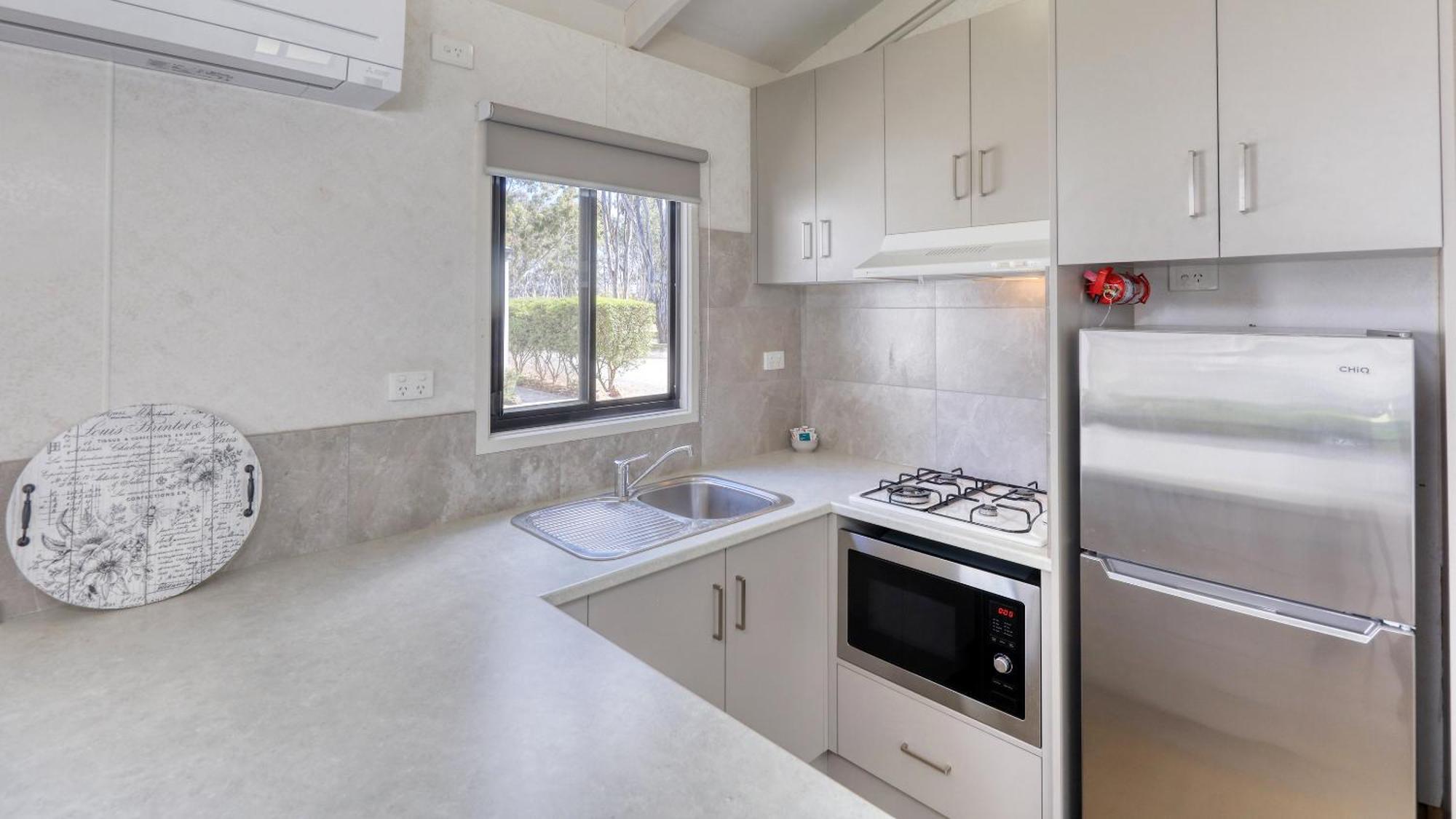 Deniliquin Riverside Caravan Park Экстерьер фото
